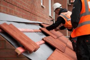 Effective Service Operations Management- How Roofers and Tilers can Achieve it