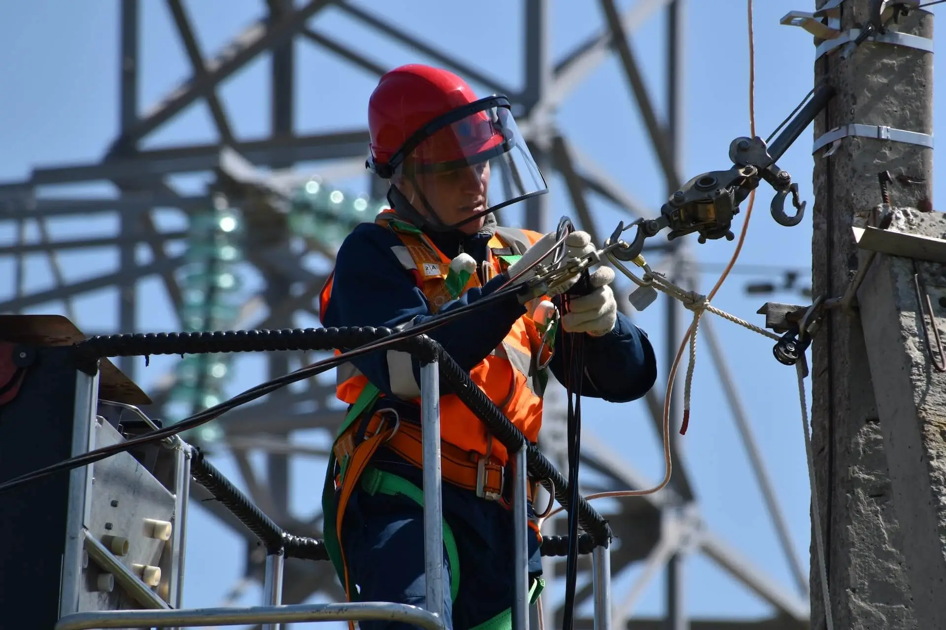 industries benefit from field service software